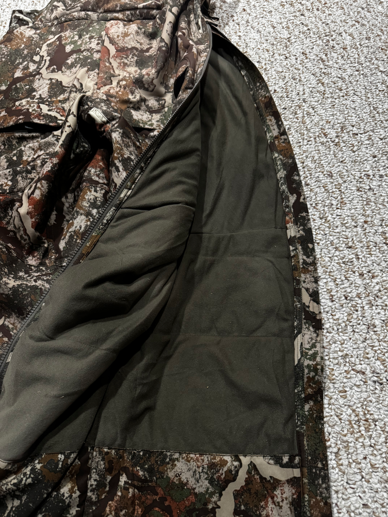 Load image into Gallery viewer, FirstLite Men&#39;s Solitude Insulated Bib Pant - Specter (L)
