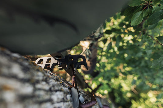 HANG-ON TREESTAND