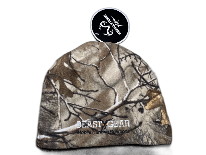 Load image into Gallery viewer, BEAST GEAR REALTREE BEANIE
