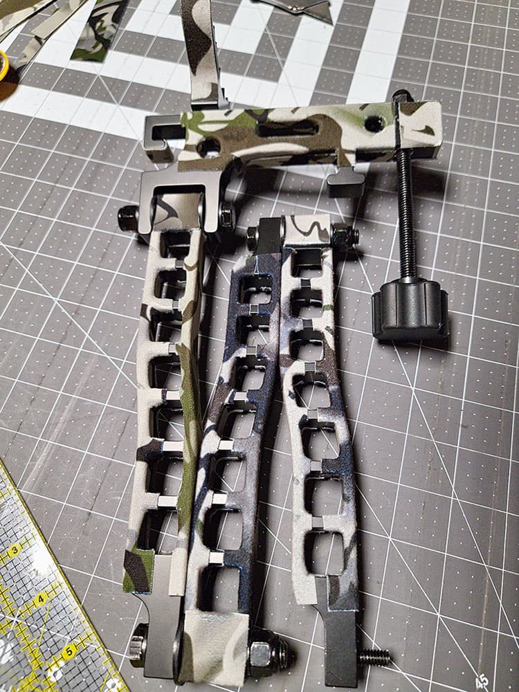 STEALTH STRIPS® BEAST GEAR CAMERA ARM KIT Hunting Beast Gear